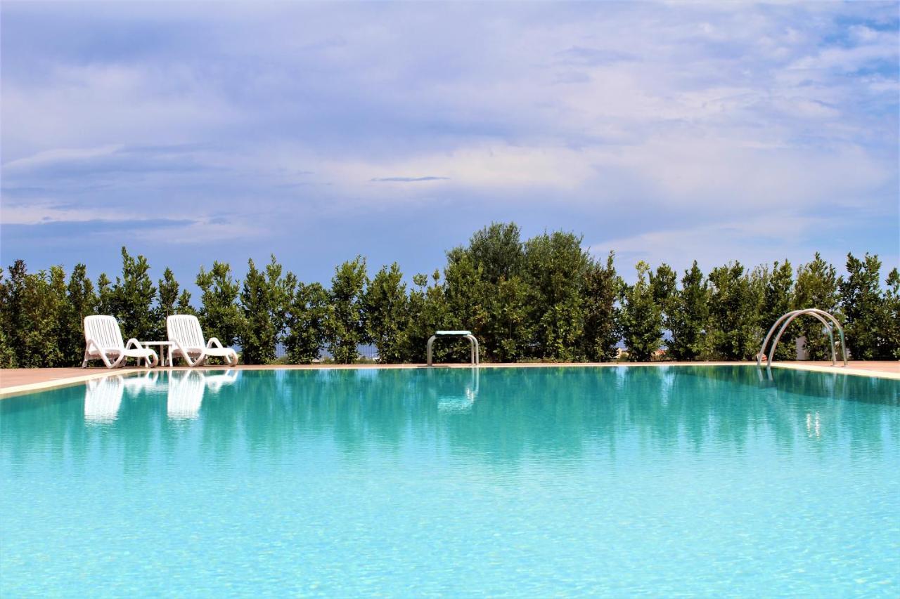 Villa Maria - Apartments In Villa With Pool 폴리나노 아마레 외부 사진